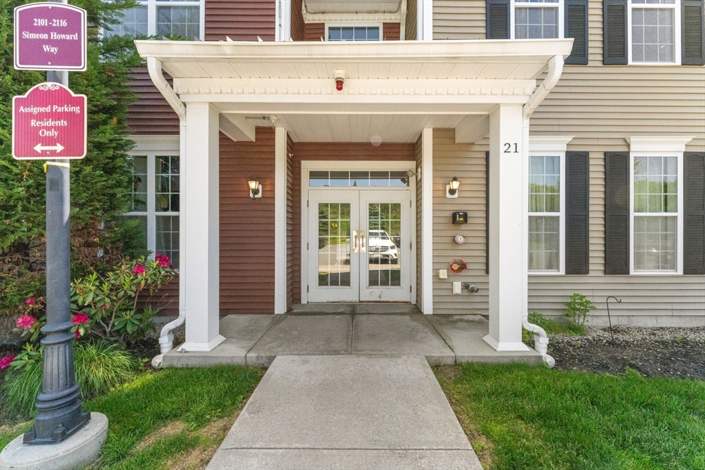 2106 Simeon Howard Way #2106 — photo
