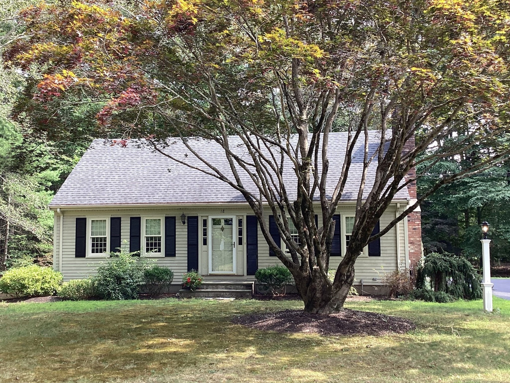 18 Bennett Road, Rochester, MA 02770