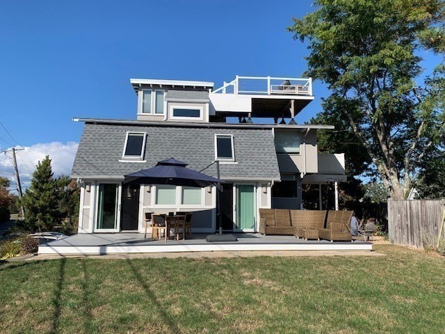 1 Sandy Way — photo