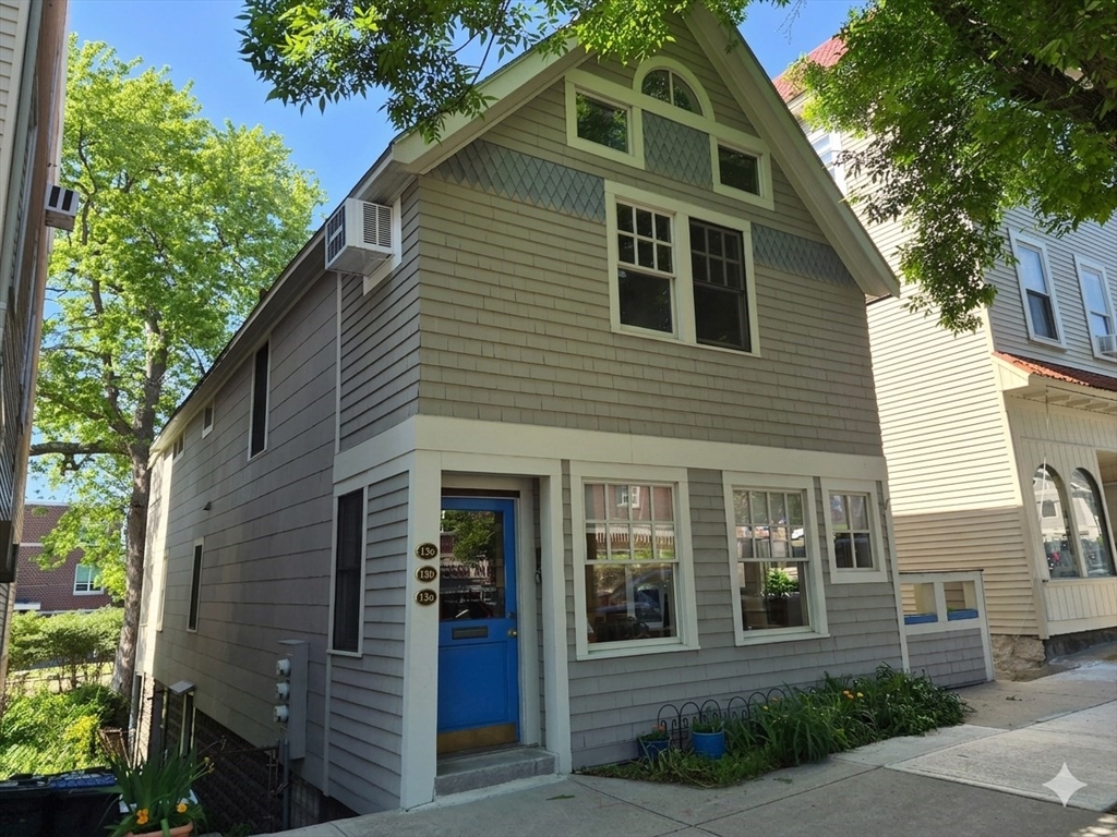11-13 Pauline St — photo