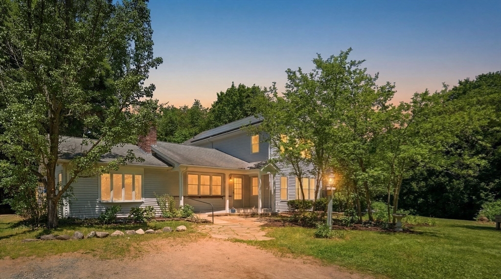 28 Hulst Road, Amherst, MA 01002