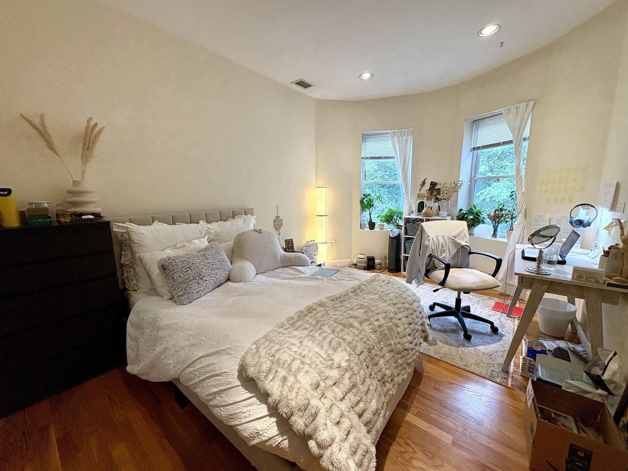1801 Beacon St #4 — photo