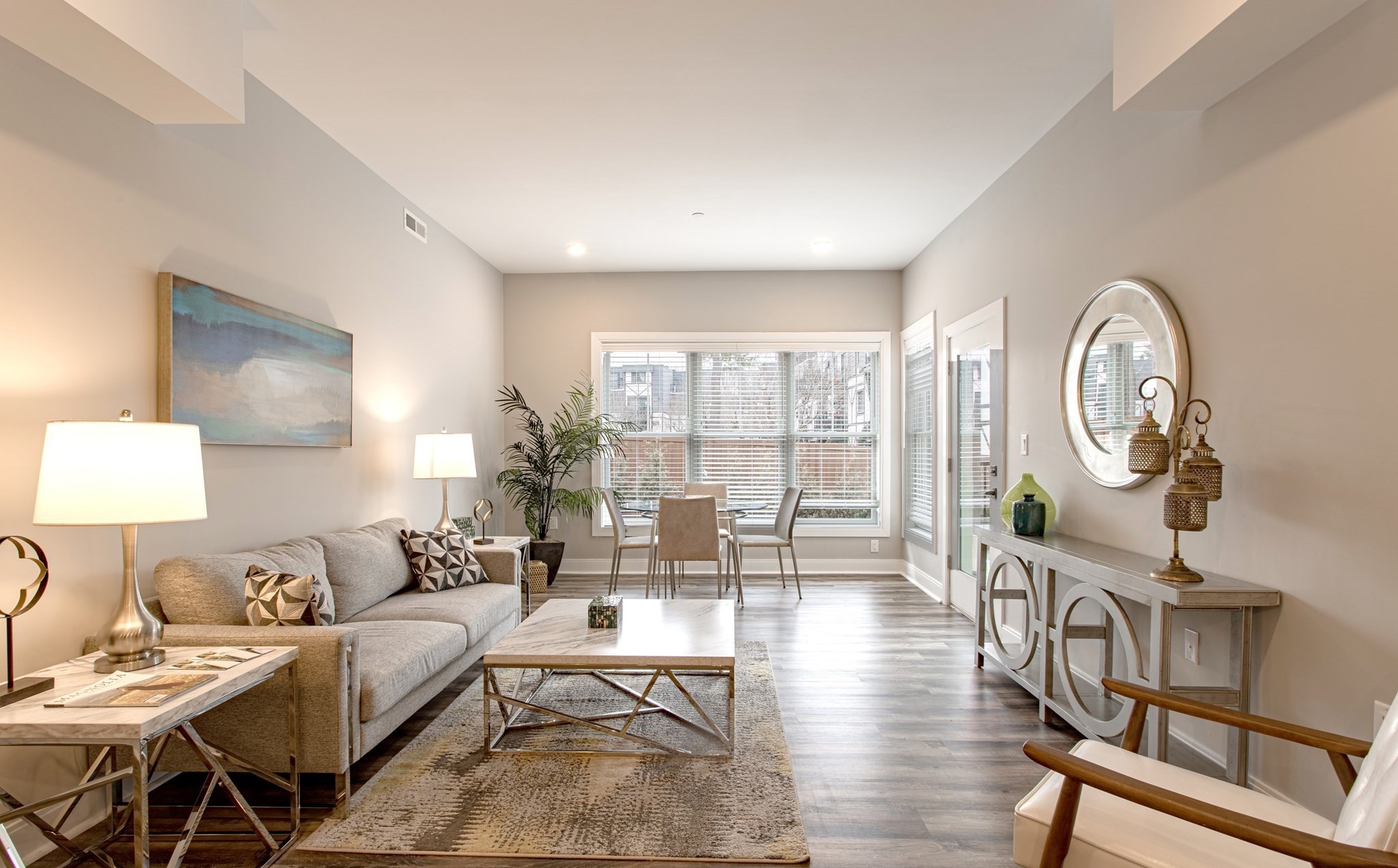 2 Broadway Two-Bed — photo