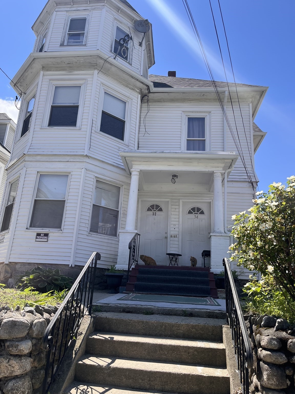 32 Avon # 3 — photo