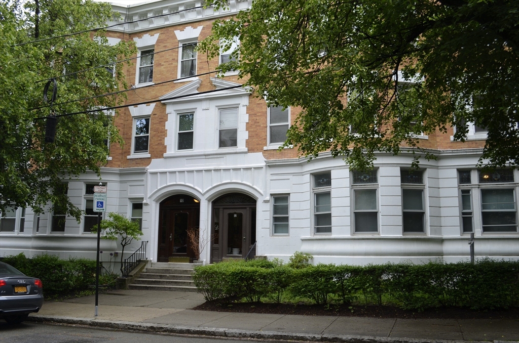 12 Kisyth Road #3A, Brookline, MA 02445