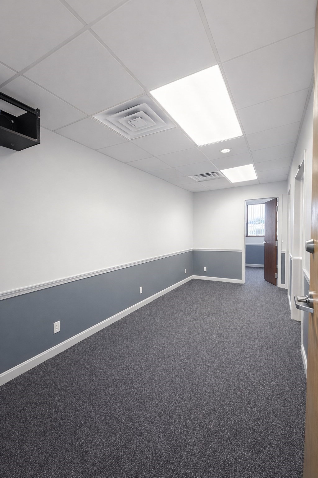 111 Everett Ave #2D — photo