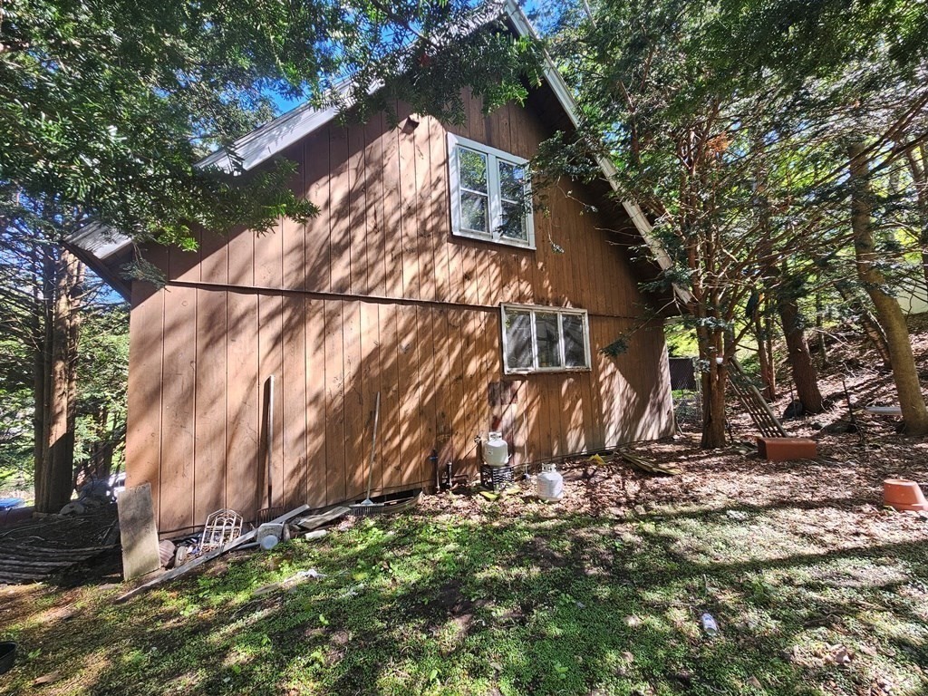57 E Hawley Rd — photo
