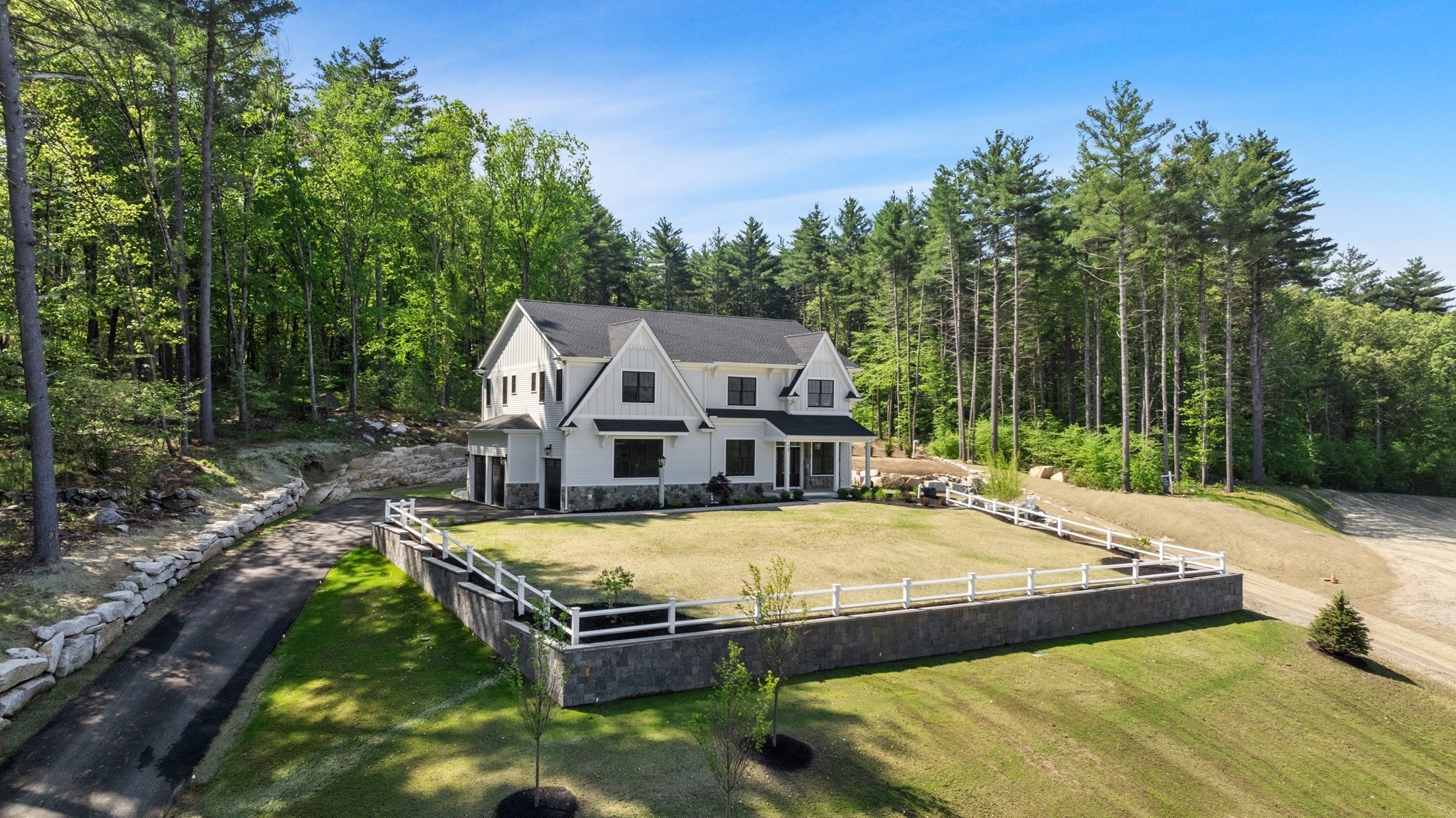 Lot 7 Lincoln Street — photo