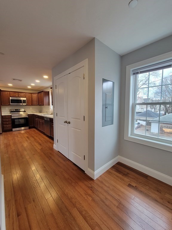 946 Warren Ave #F 2 F — photo