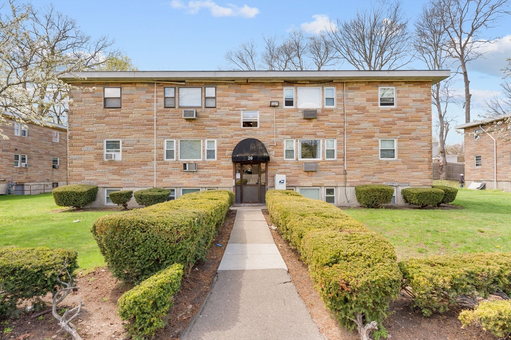 20 Auna Drive Unit 7 — photo