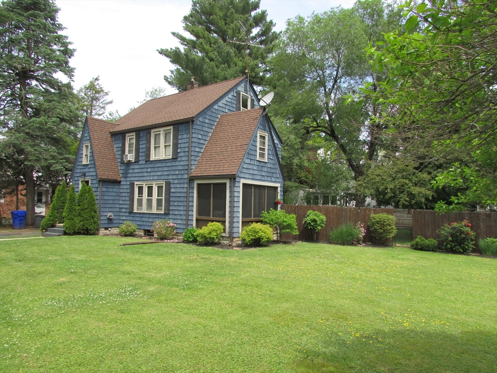 20 Fallston Street, Springfield, MA 01119 — photo 3