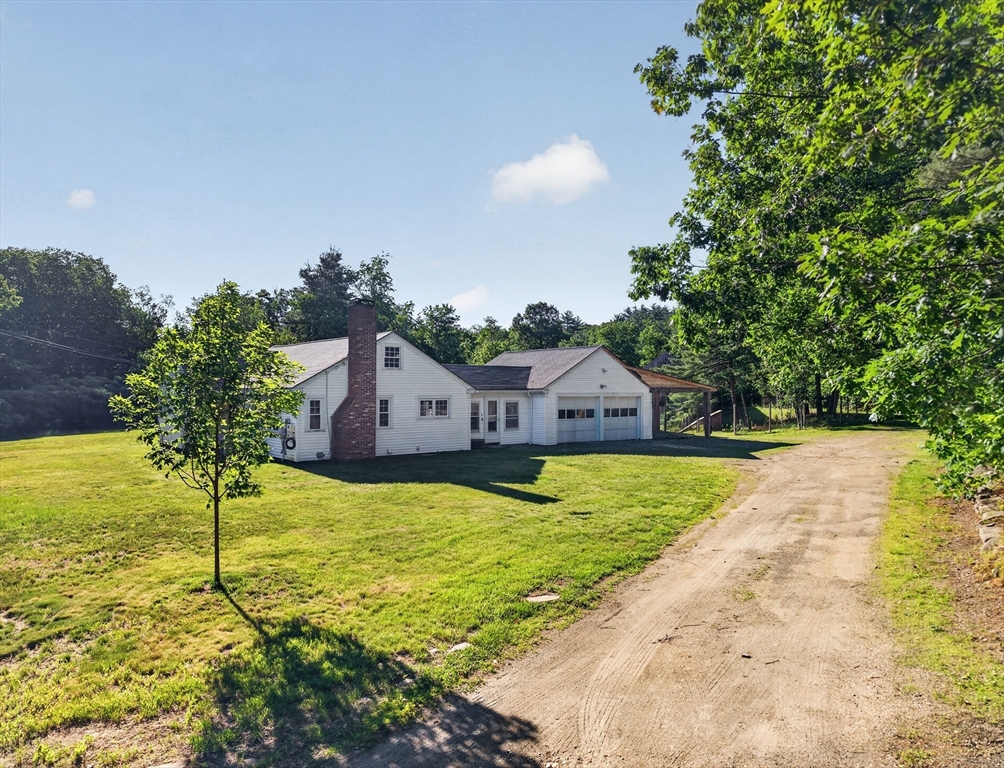 4 Hamilton Hill Road, Townsend, MA 01474