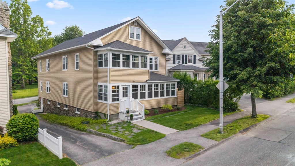 2 Davidson Road, Worcester MA 01605