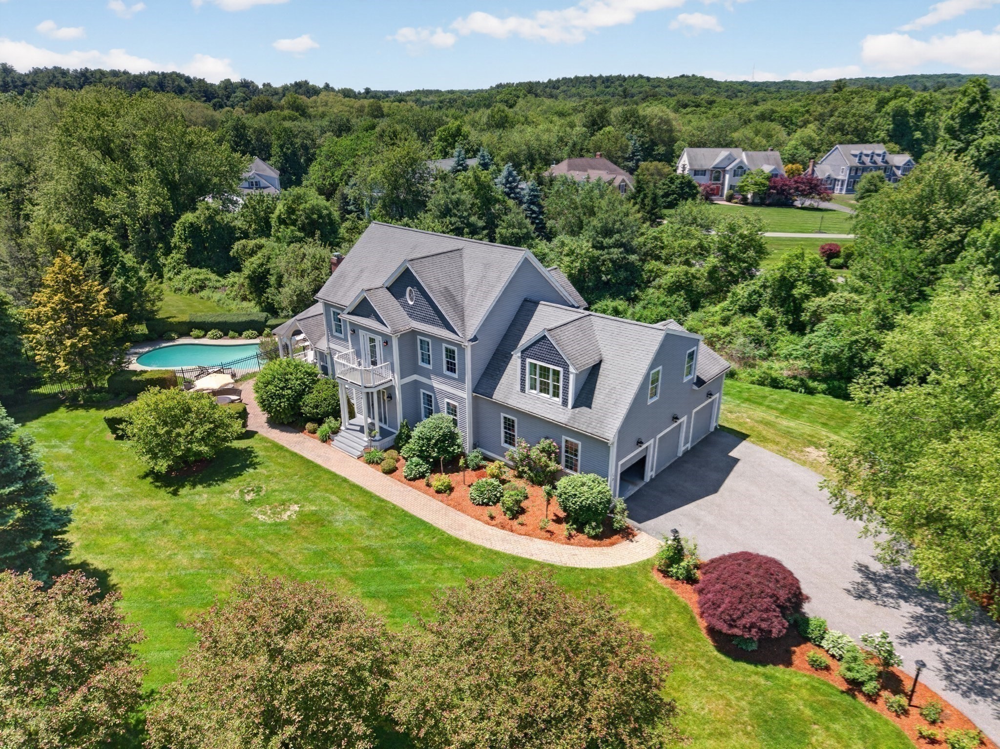 2 Watkins Ln — photo