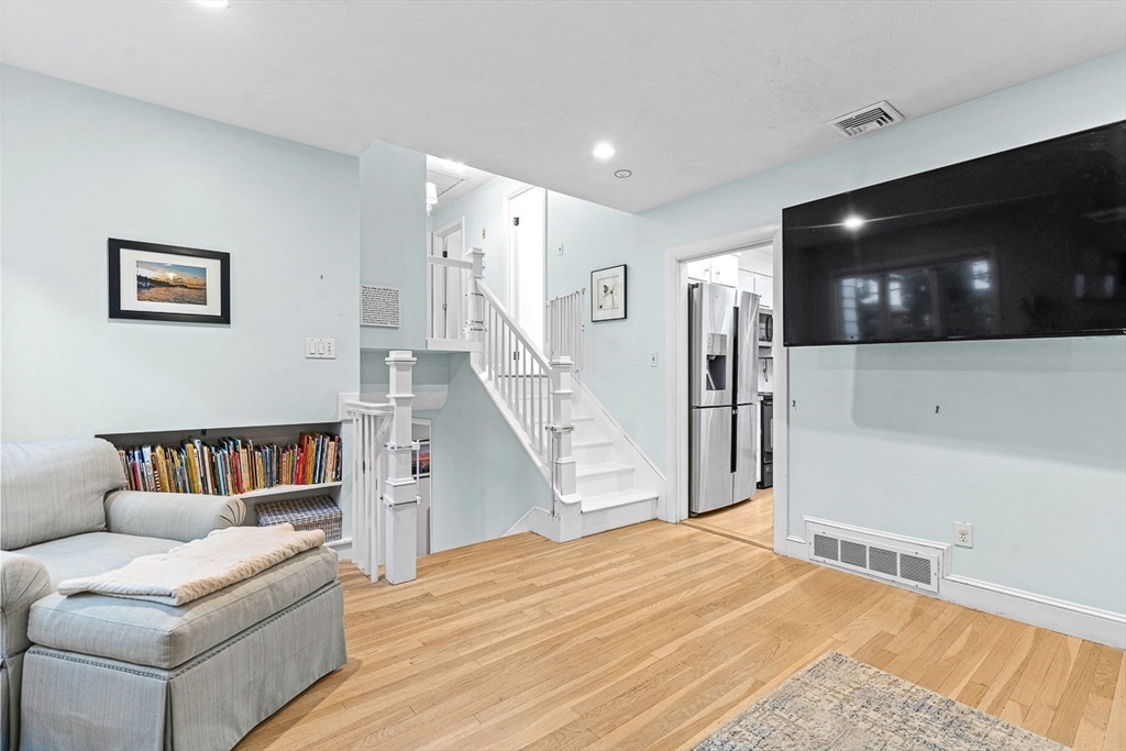 44 Rowena Road, Newton, MA 02459 — photo 3