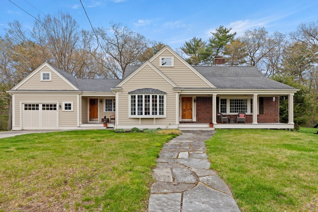 27 Colrain Road, Topsfield, MA 01983