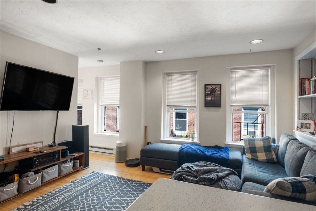 38A Charter Street # 7 — photo