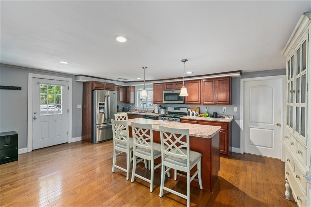 22 Collette's Grove Road, Derry, NH 03038 — photo 3