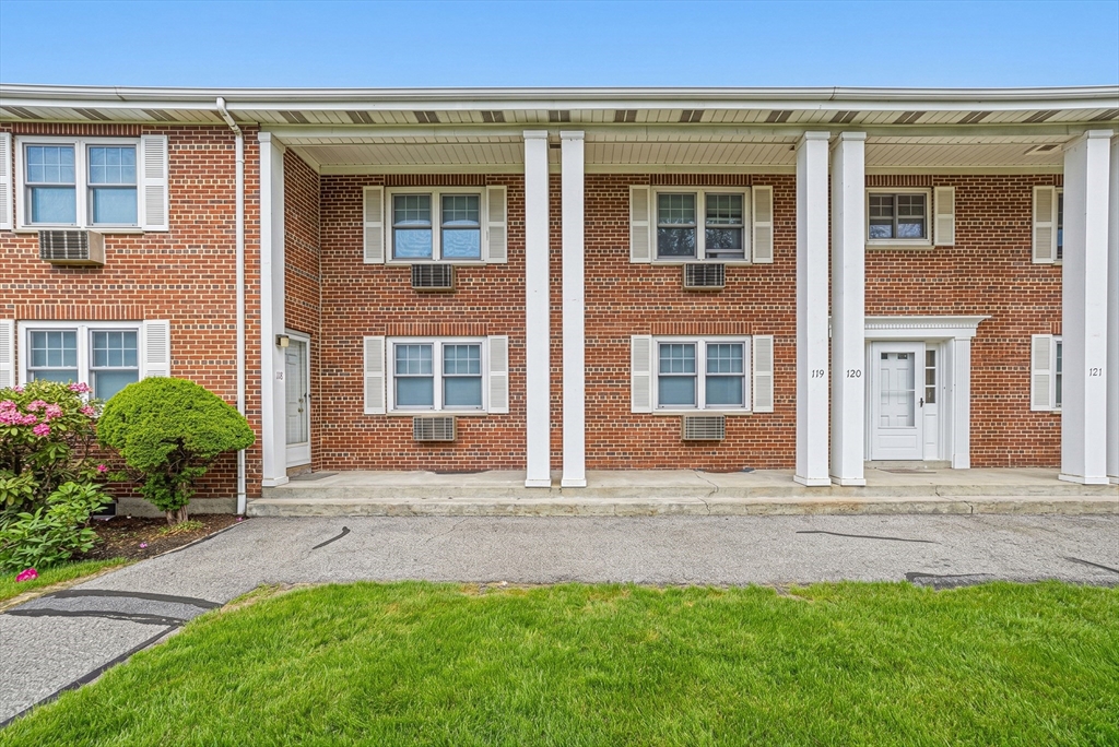 119 Emerson Gardens Rd # 119 — photo
