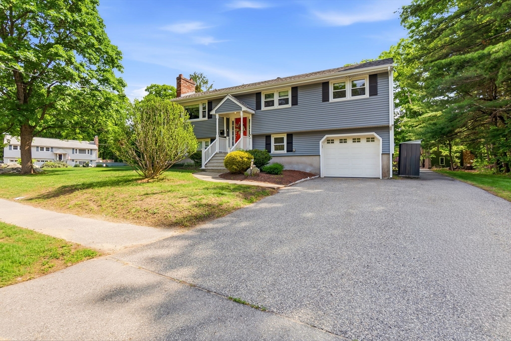 79 Martin Road, Reading, MA 01867