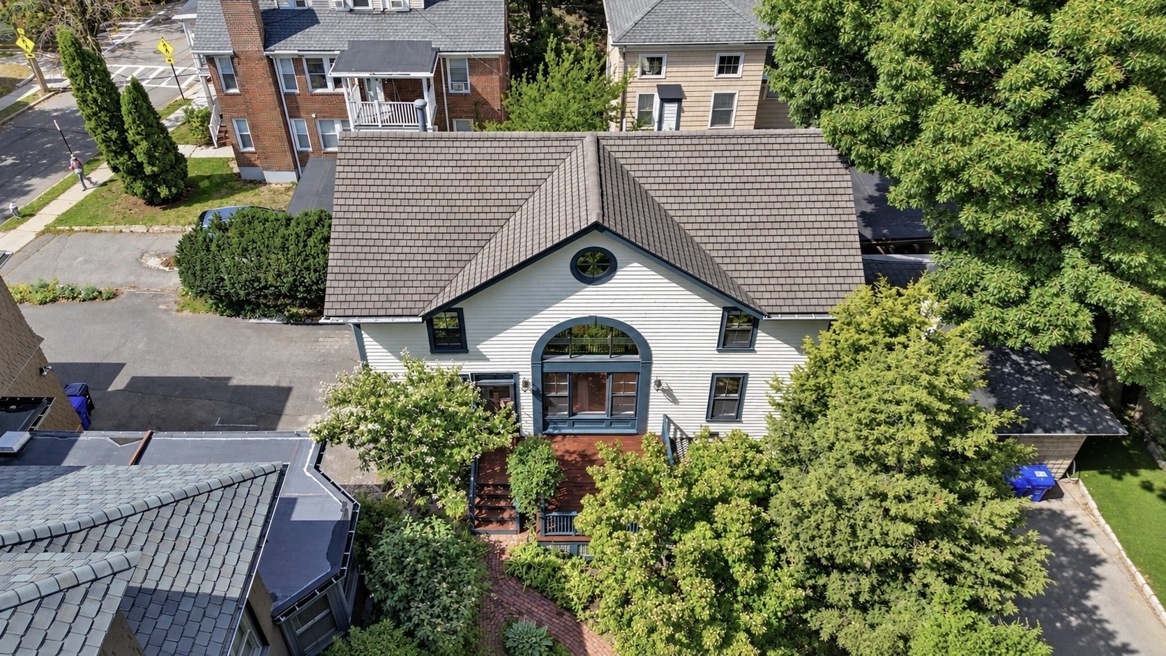 71 Abbottsford — photo