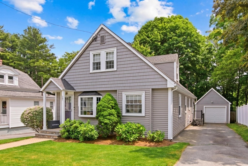 27 Topping Road, Andover, MA 01810