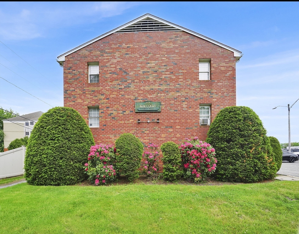 1304 Elm St. #3C — photo