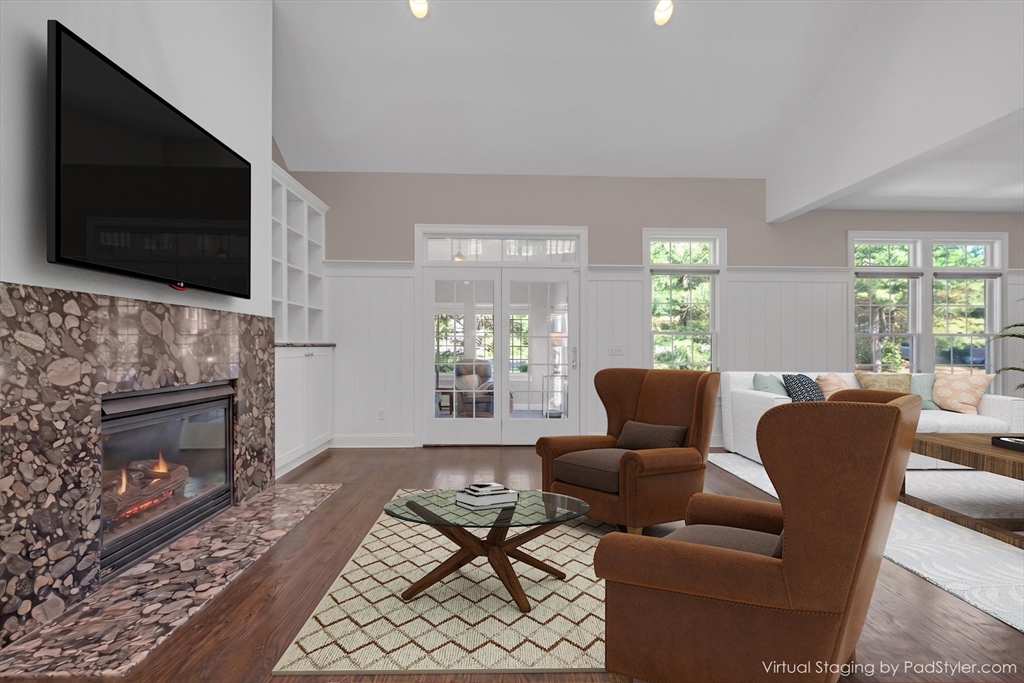 10 High Pine Circle #10 — photo