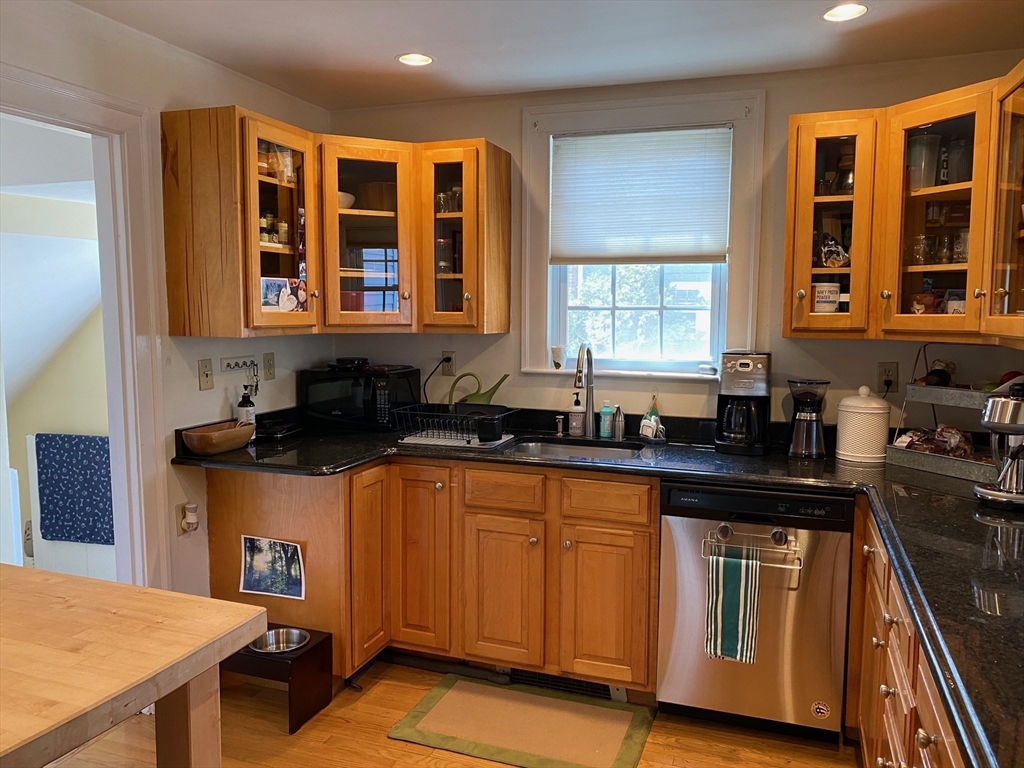 22 Cleveland Road, Wellesley, MA 02481 — photo 3