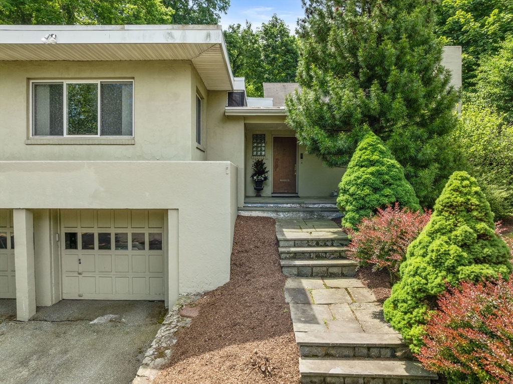 6 Wareland Road, Wellesley, MA 02481 — photo 2