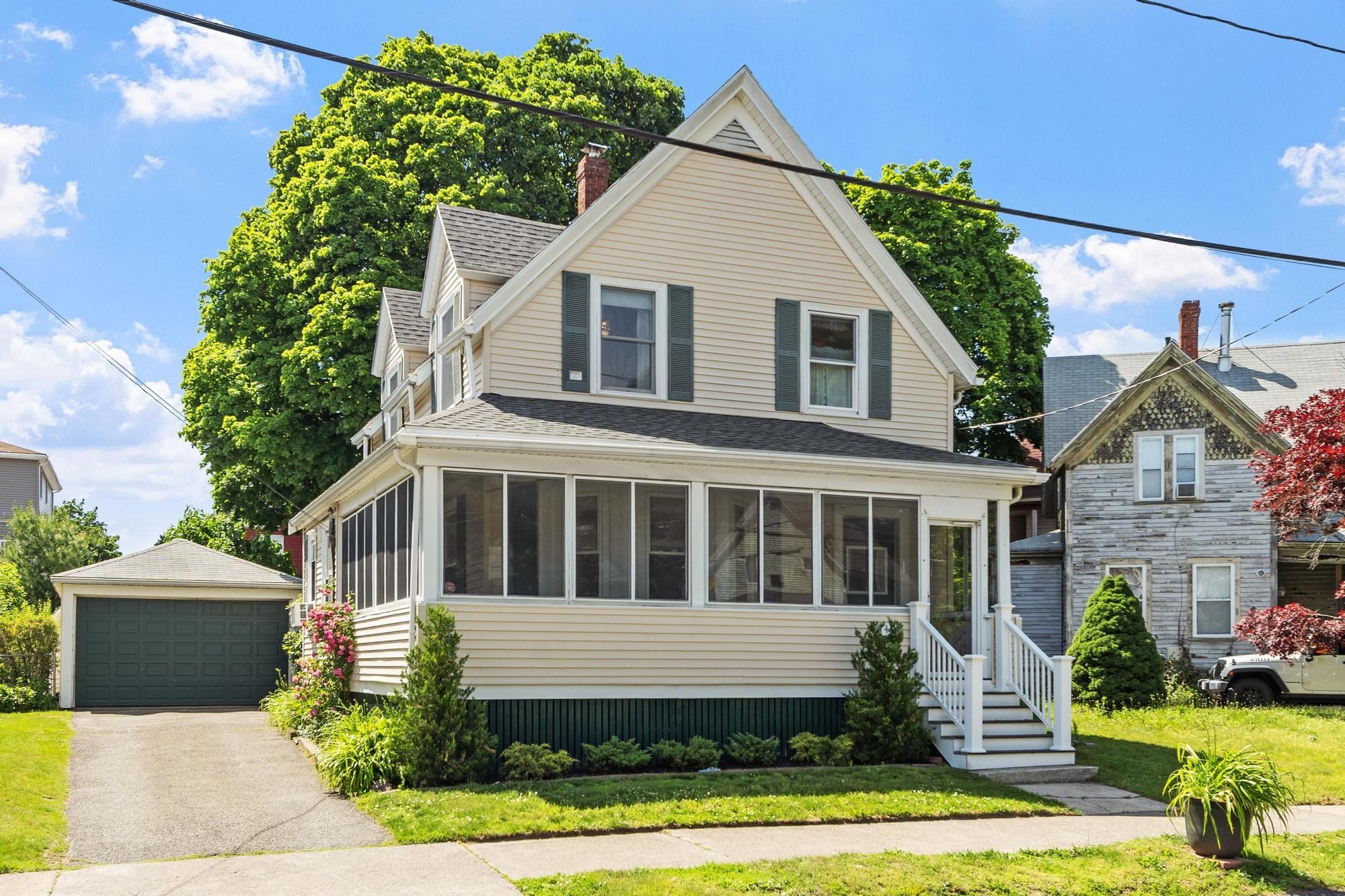 140 Lake View Ave — photo