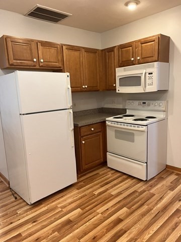 1 Rhubena St # 2L — photo