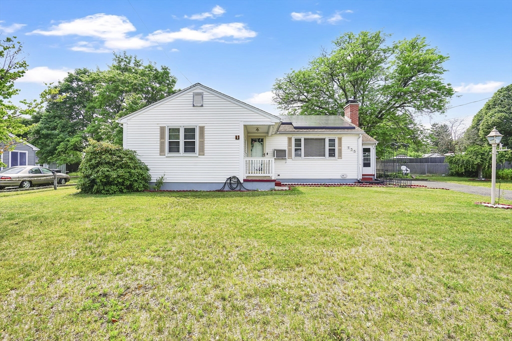 135 Bulat Drive, Springfield, MA 01129