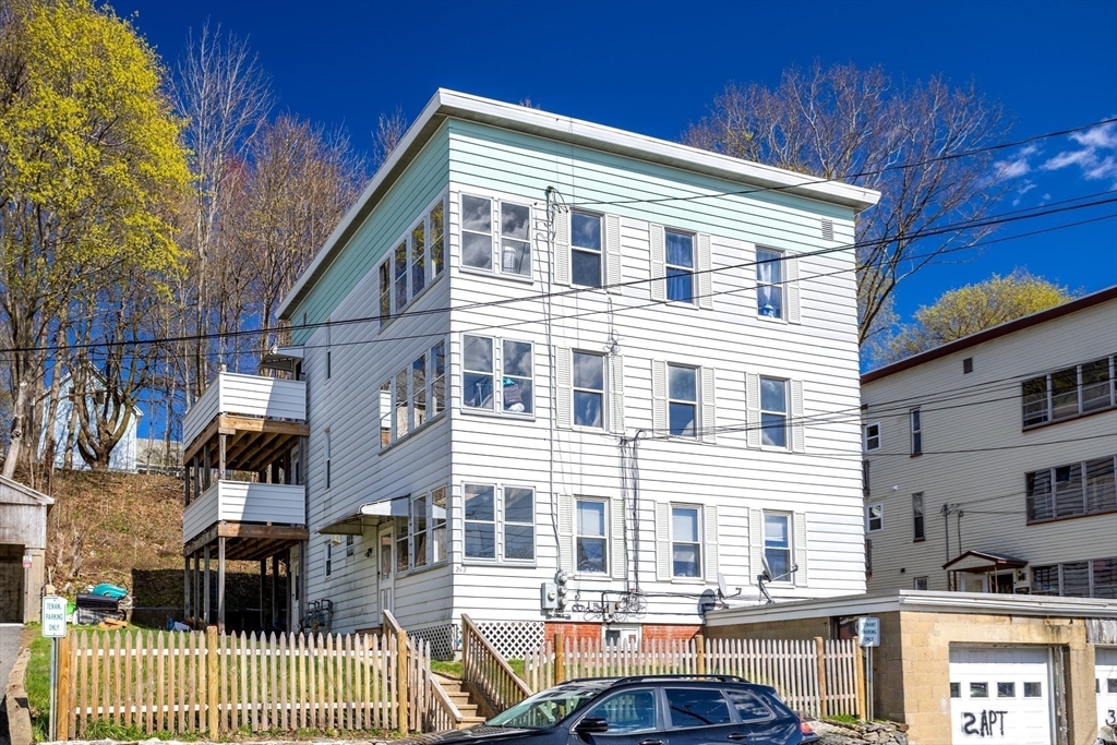242 Pine St. # 2 — photo