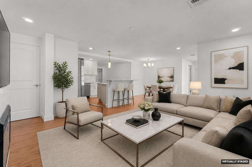 3 Pirmi Ln #1 — photo