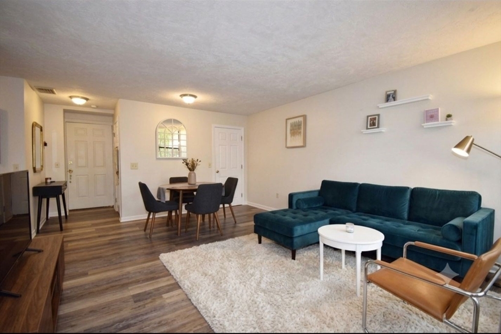 325 Plantation St #213 — photo
