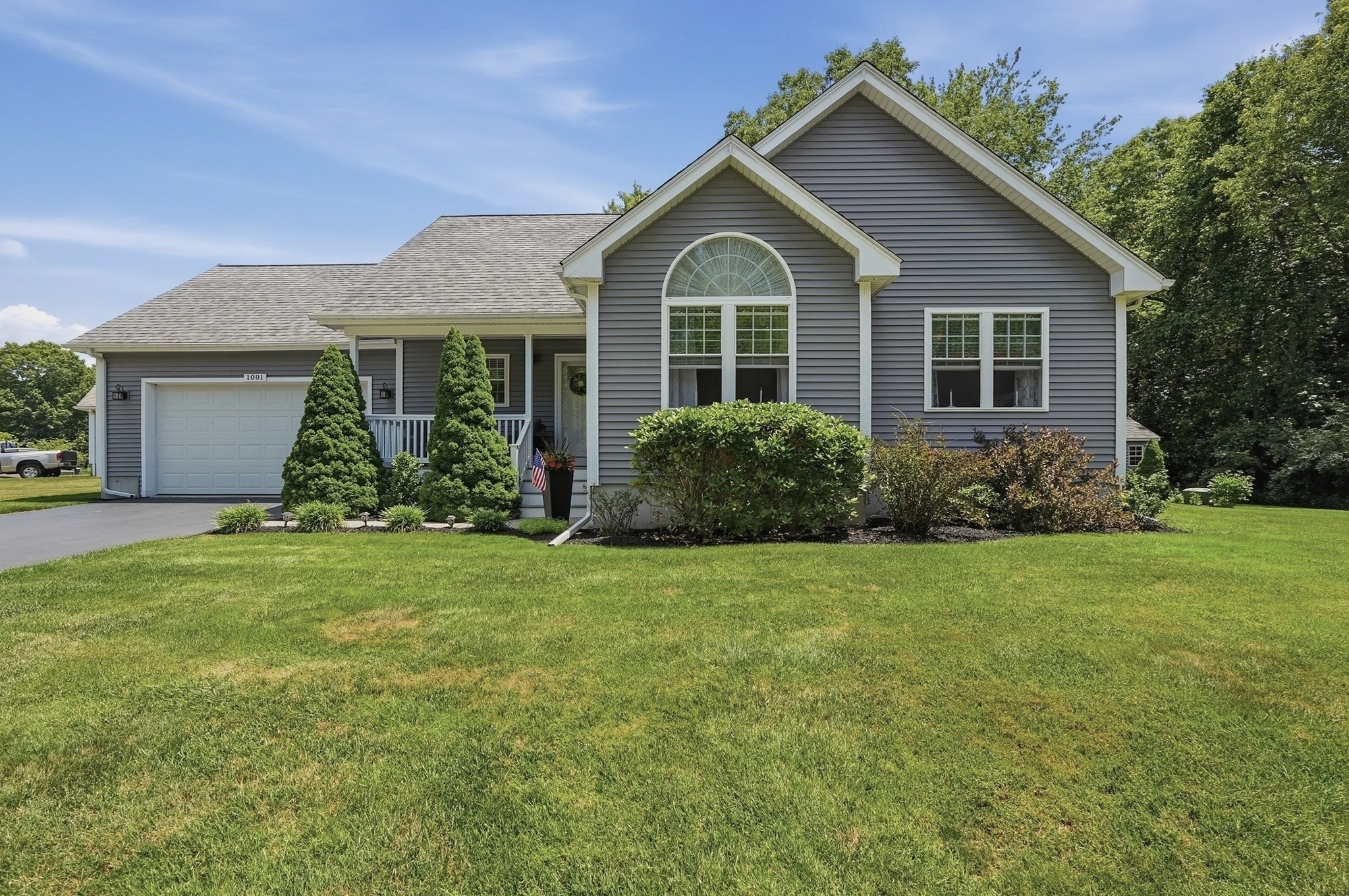 1001 Bayberry Drive — photo
