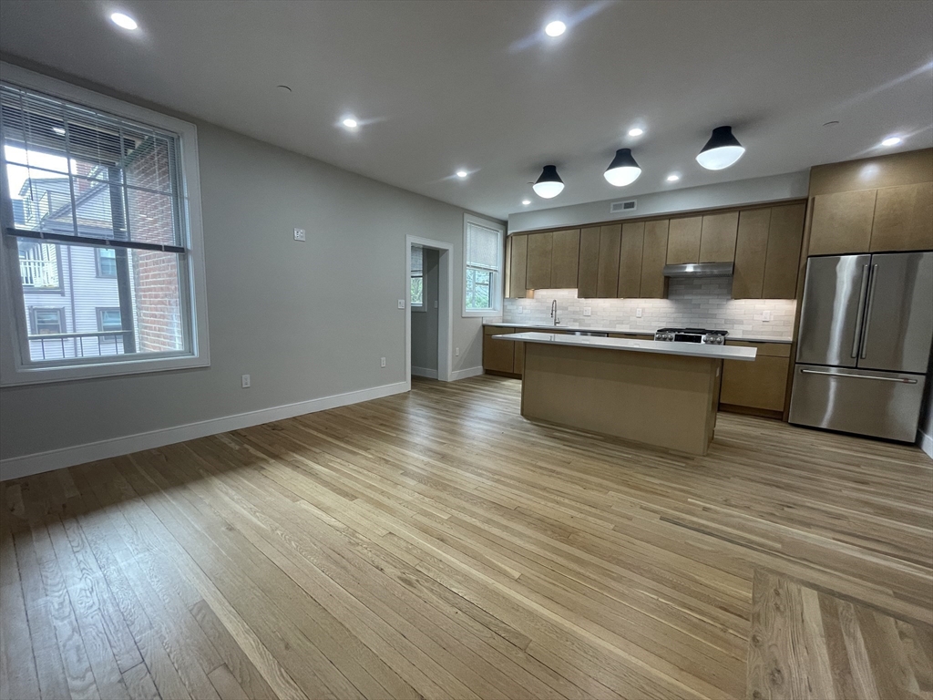145 Sutherland Road Unit 2, Boston, MA 02135 — photo 2