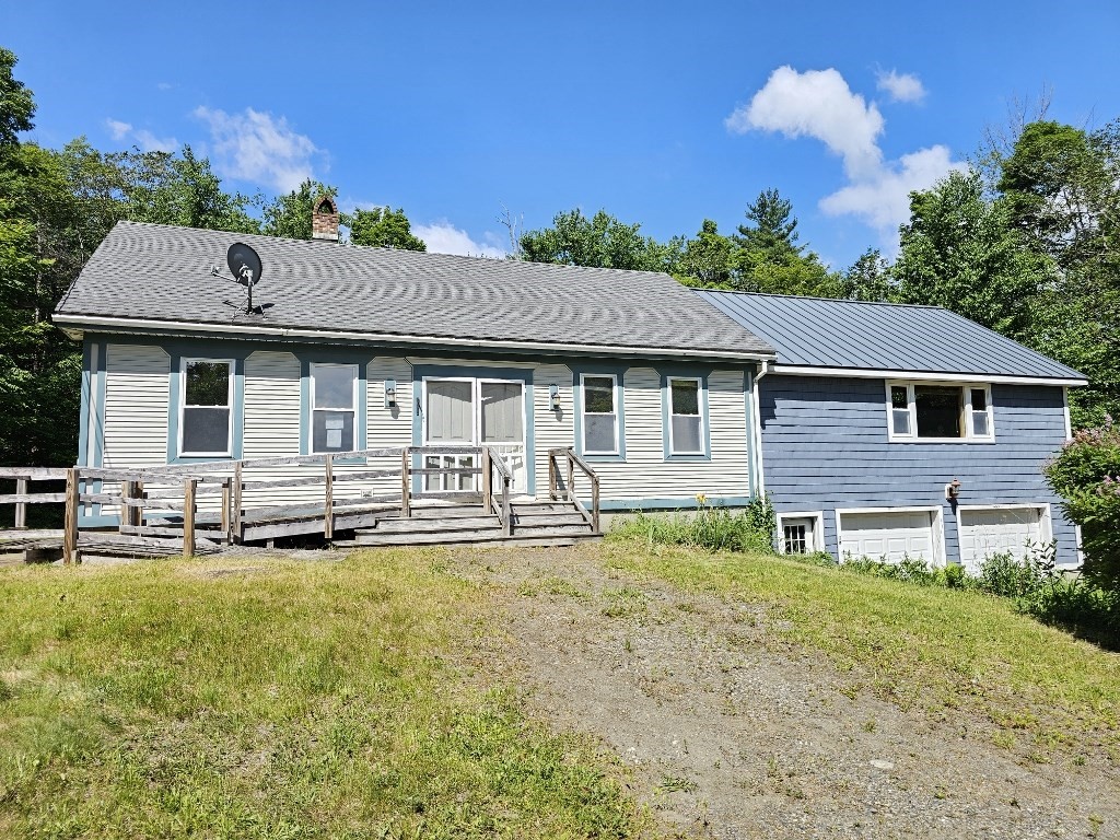 356 E Hill Rd — photo