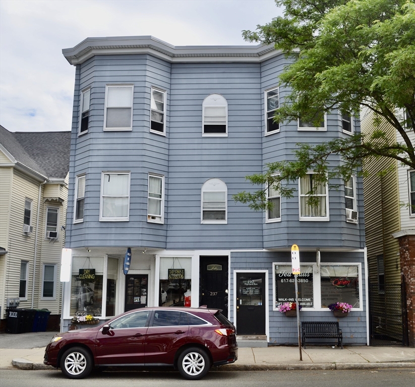237 Highland Ave. — photo