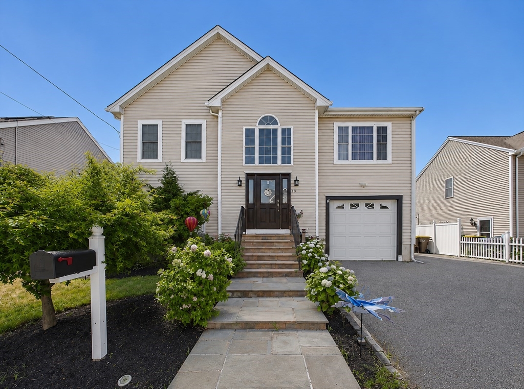19 Abington Ln. — photo