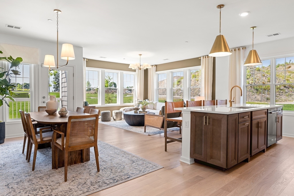 320 Martins Landing #401 — photo