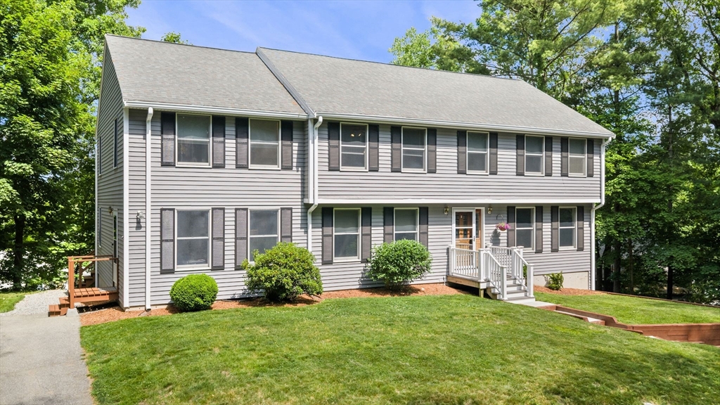 10 Grandview Road, Reading, MA 01867