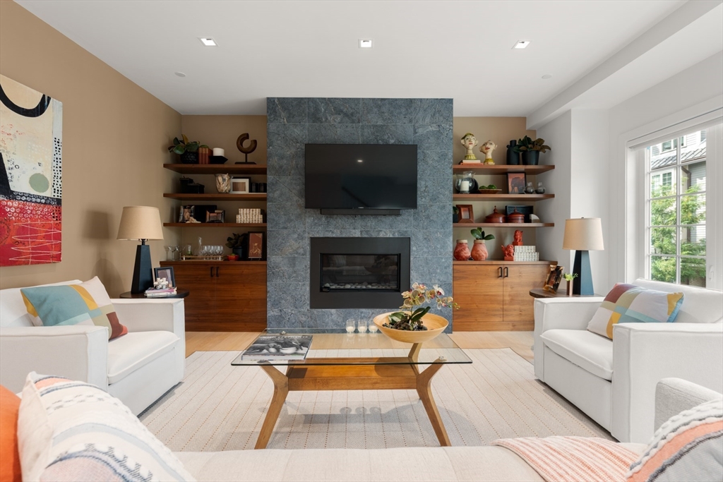 21 Crowninshield Rd #21 — photo