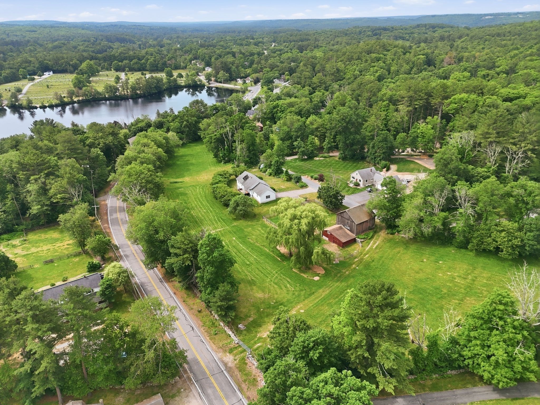 11 James Road, Upton, MA 01568