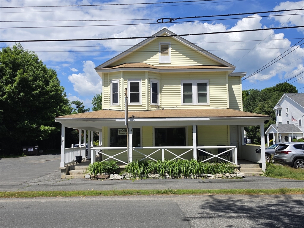 52 Maple St — photo