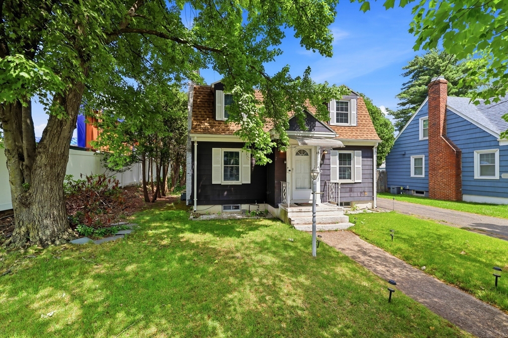 15 Lucerne Road, Springfield, MA 01119 — photo 2