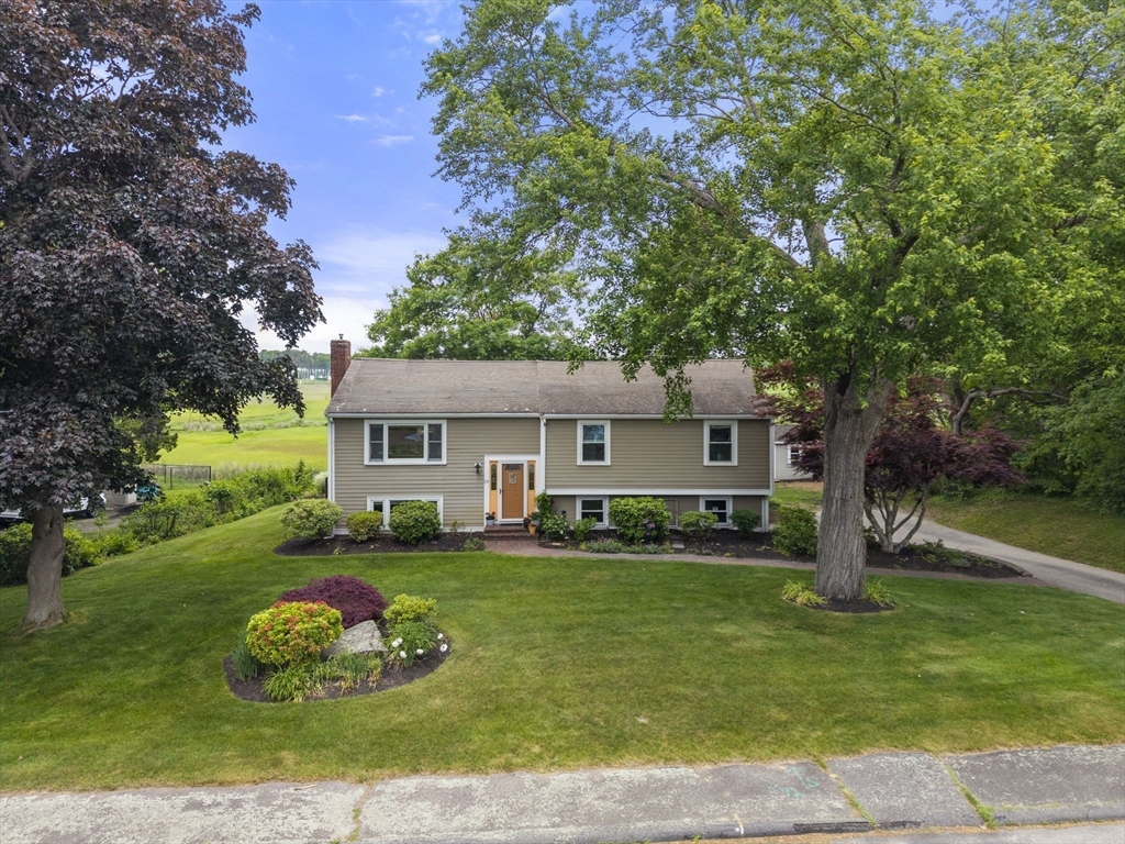18 Liberty Road, Marshfield, MA 02050