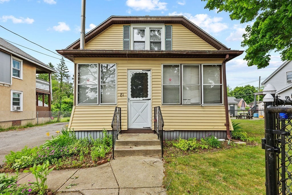 81 Healey Street, Springfield, MA 01151