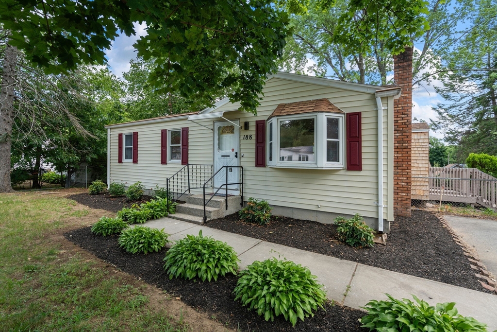 188 Moss Road, Springfield, MA 01119